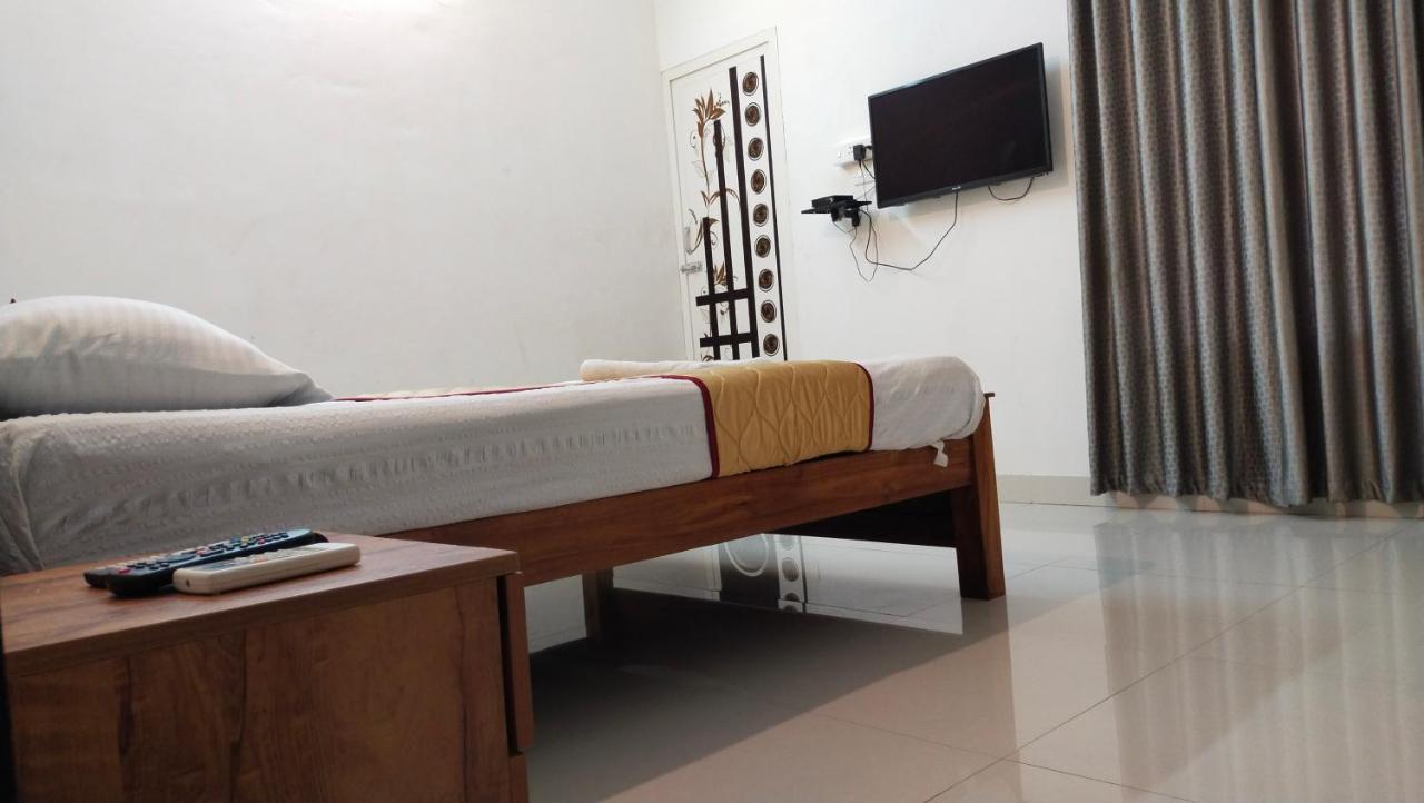 Ripples Service Villas Kollam Exteriér fotografie