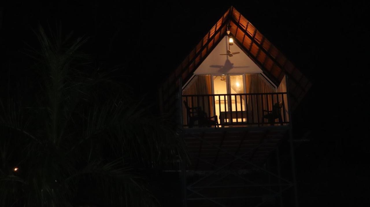 Ripples Service Villas Kollam Exteriér fotografie