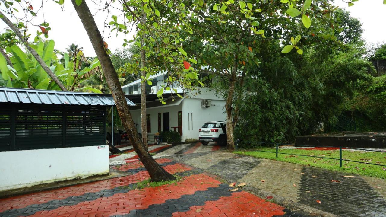Ripples Service Villas Kollam Exteriér fotografie